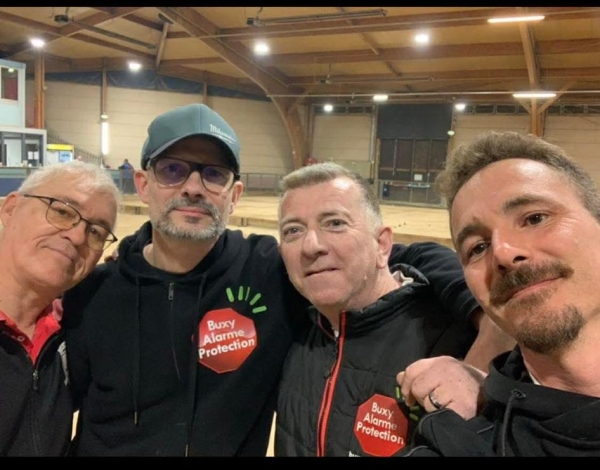 Concours nocturne de pétanque du FC Chalon : Les doublettes Hervé Rozerot - Yannick Quinzain (Saint Marcel -AP Chalon) et Romain Lassalle - Richard Borek (Granges) remportent le concours