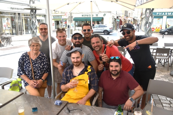 Enterrement de vie de garçon : Pour Antoine Fèvre, le mariage, c’est pour bientôt !  