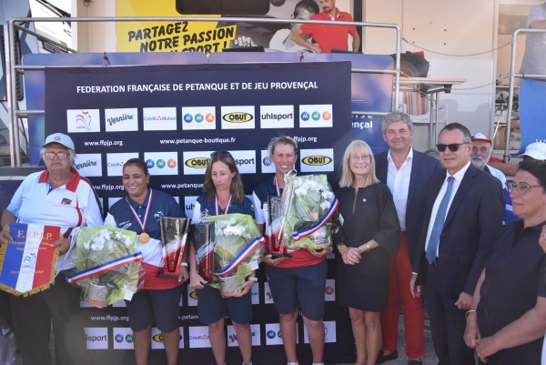 Mouna Beji, Ludivine D’Isidoro et Charlotte Darodes (Lyon) conservent leur titre de championnes de France face à la Martinique