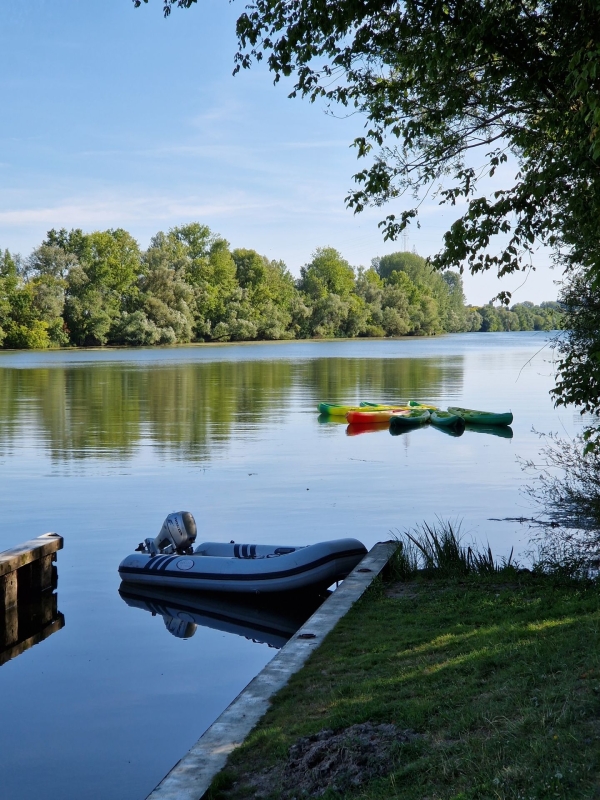 Que diriez-vous de découvrir les rives de la Saône en canoë ?