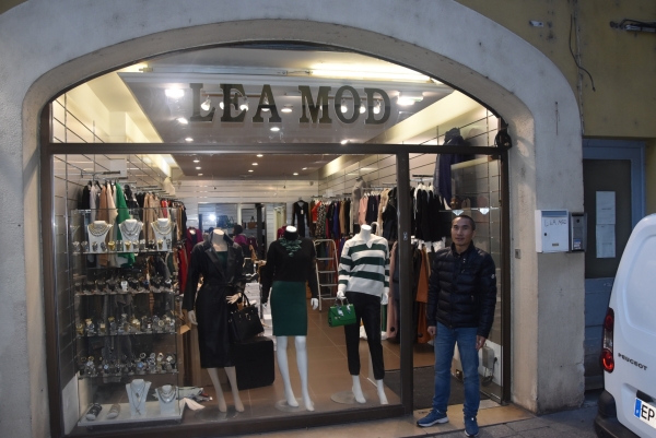 Nouveau commerce à Chalon-sur-Saône : « Léa Mode », le magasin de prêt à porter pour les jeunes femmes!