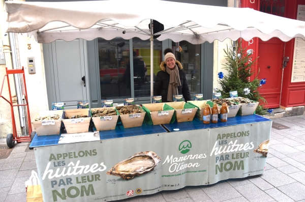 Naisseur ostréiculteur et producteur, venez découvrir et déguster les huîtres ‘Marennes Oléron’ des frères Léger sur nos marchés chalonnais! 