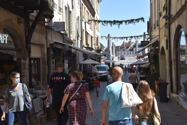 Info-Chalon : Retour de la rubrique « Les idées cadeaux de nos commerçants à mettre sous le sapin » 