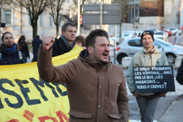 Manifestation anti-pass à Chalon-sur-Saône : 150 participants ce samedi