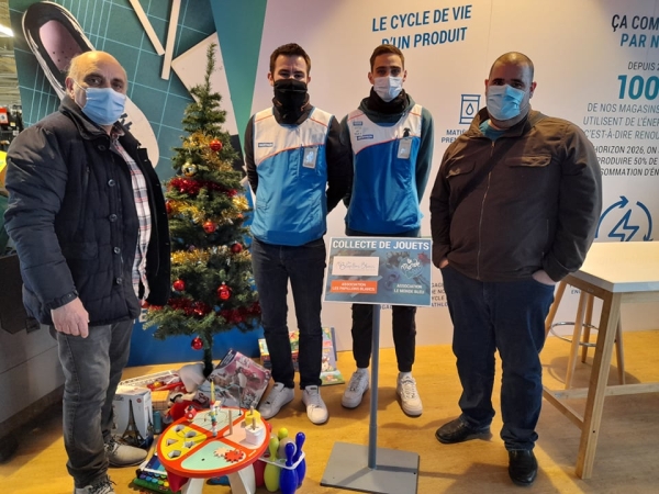 Décathlon Chalon-sur-Saône a renouvelé son opération de collecte de jouets  au profit de deux associations