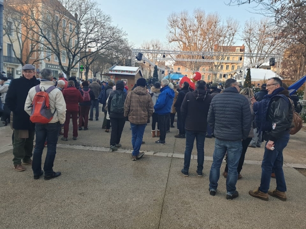 Plus de 130 manifestants anti-pass sanitaire à Chalon-sur-Saône, en léger rebond