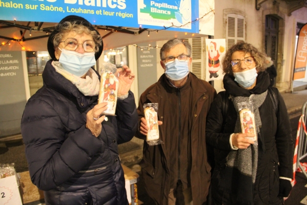 Illuminations du 8 décembre : Les Papillons Blancs Bourgogne du Sud étaient présents Place de Beaune et Rue de la Citadelle