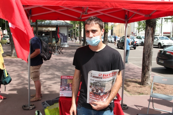 Lutte Ouvrière à Chalon-sur-Saône pour débattre sur la vaccination et le pass sanitaire