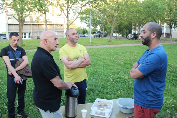 Le médiateur nomade Yazid Kherfi était aux Prés Saint-Jean