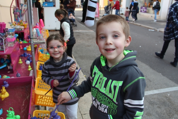 Un mercredi sur la fête foraine de Chalon-sur-Saône