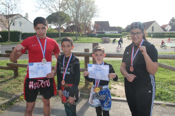 Belle moisson de médailles pour le Boxing Club San-Rémois au Championnat de France de kick light