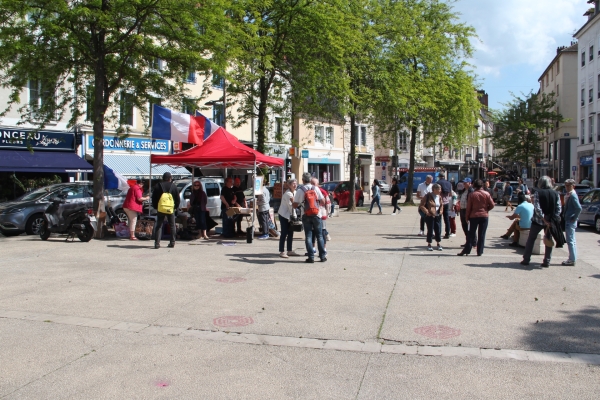 Opération tractage ce samedi pour le Collectif Chalonnais Libertés et Vérité