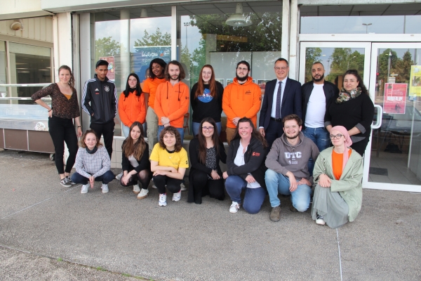 Le sous-préfet a visité les locaux d'Unis-Cité