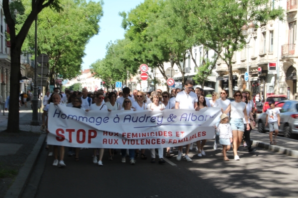 Triple féminicide : retour sur la marche blanche en hommage à Audrey et Albane