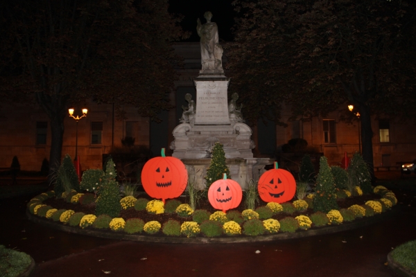 La Fontaine Thévenin aux couleurs d'Halloween