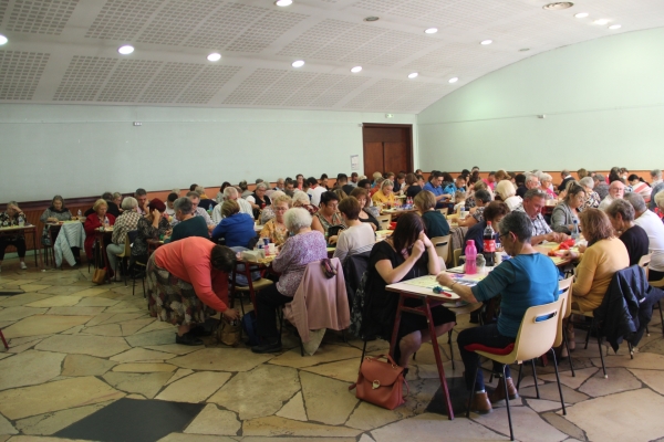 Plus de 200 personnes au Loto d'automne du Comité de quartier du Plateau Saint-Jean
