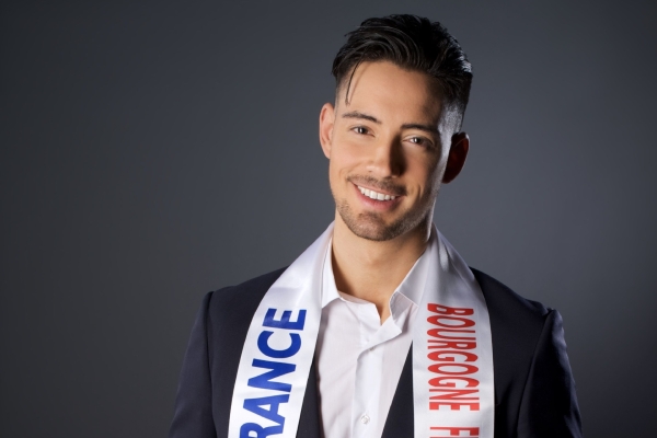 Mister France Bourgogne Franche-Comté 2022 était de passage à Chalon-sur-Saône