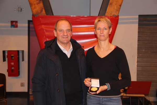 Virginie Cauvin a reçu la médaille d’or de la Fédération française de basketball