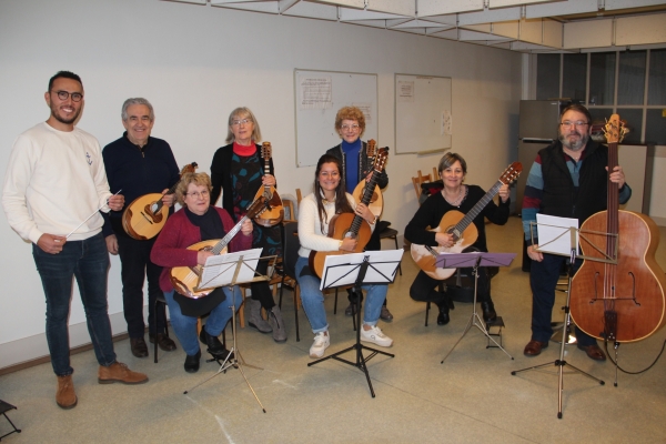 Laissez-vous transporter dans la riche tradition musicale de l'Italie avec l'Ensemble Mandoll'in Echo