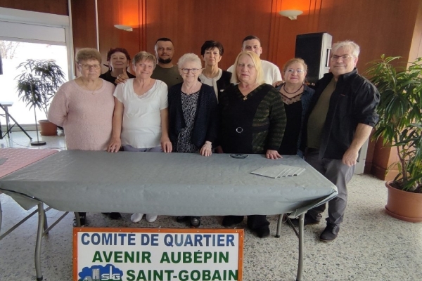 Vif succès pour le repas des aînés du Comité de quartier Avenir-Aubépins-Saint-Gobain