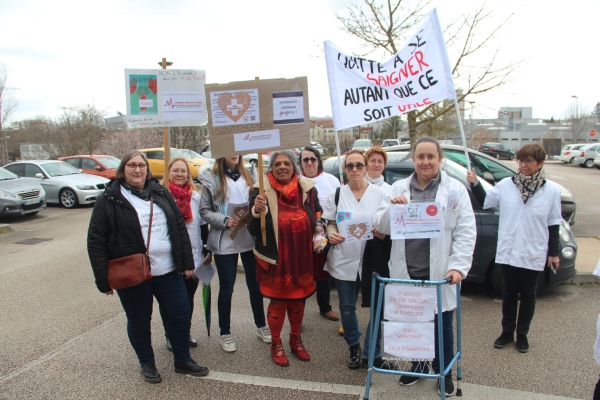 Les infirmiers libéraux en colère : «Quitte à se faire saigner autant que ce soit pour la bonne cause !»