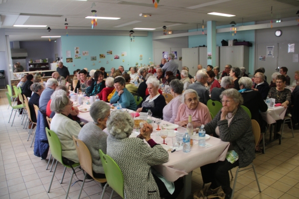 Plus de 90 personnes au repas de printemps du Comité de bienfaisance Boucicaut-Verrerie-Champ Fleuri