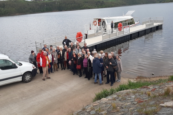 Voyage sur la Loire en bateau du Comité de bienfaisance Comité Boucicaut-Bellevue-Verrerie-Champ Fleuri