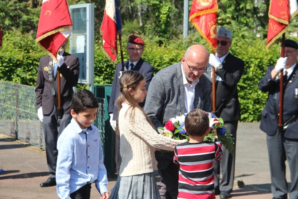 À Chalon-sur-Saône, les autorités ont rendu hommage à Jean Moulin, grande figure de la Résistance