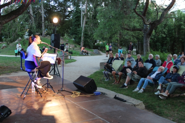 Clap de fin pour les concerts du Jardin géobotanique avec Laurane Jolly