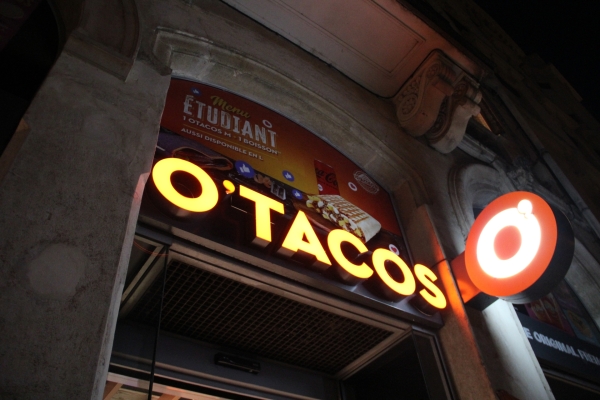 O'Tacos Chalon-sur-Saône fête ses 2 ans, gagnez un nouvel iPhone 15 !