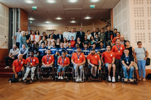 La Ville de Chalon-sur-Saône met à l'honneur le VBCC et l'Élan Chalon Association Basket Fauteuil