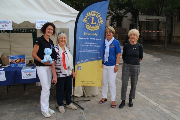 Plus de 4 000 paires de lunettes collectées par le Lions club Chalon Saôcouna