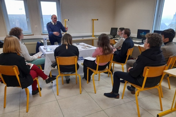 Un Forum de l'orientation au Lycée Émiland Gauthey pour tracer sa voie