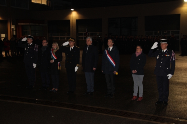 Sainte-Barbe à Chalon-sur-Saône : médailles, nominations et brevets aux sapeur-pompiers méritants (1/4)