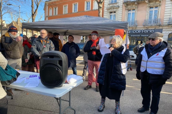 Loi immigration : la manifestation contre la promulgation du texte a réuni plus de 200 personnes à Chalon-sur-Saône