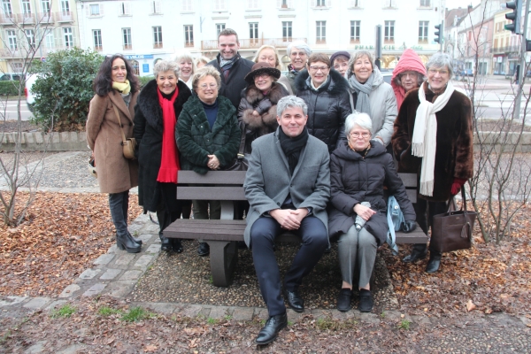 Nouvelle plantation sur l'Esplanade de l'Espace des Arts