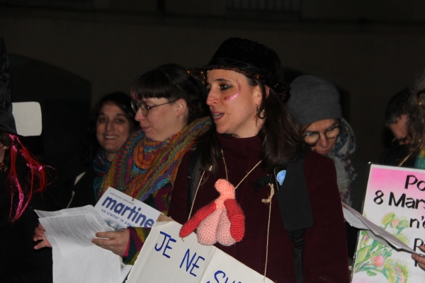Journée internationale des droits des femmes : Marche festive dans les rues de Chalon-sur-Saône