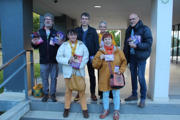 Élections européennes 2024 : Opération porte-à-porte aux Aubépins pour les Insoumis de Saône-et-Loire