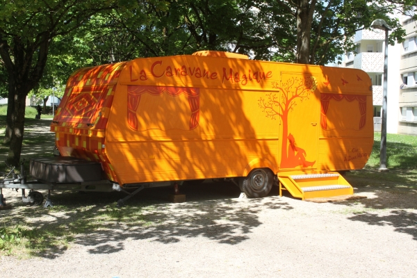 La Caravane Magique cet après-midi aux Aubépins