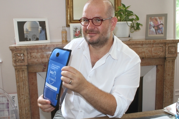 Collège sans portable : Saint-Dominique expérimente un système de pochette numérique