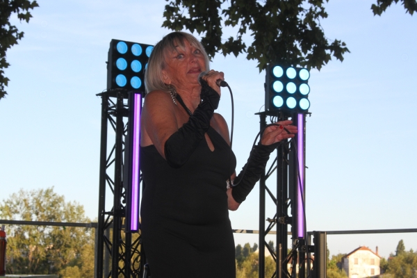 Du monde en dimanche soir au Bastion Sainte-Marie pour le concert de Claudette