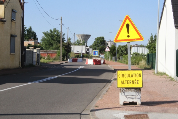 «On ne se sent plus en sécurité» : des habitants de Saint-Martin-des-Champs dénoncent une insécurité routière permanente