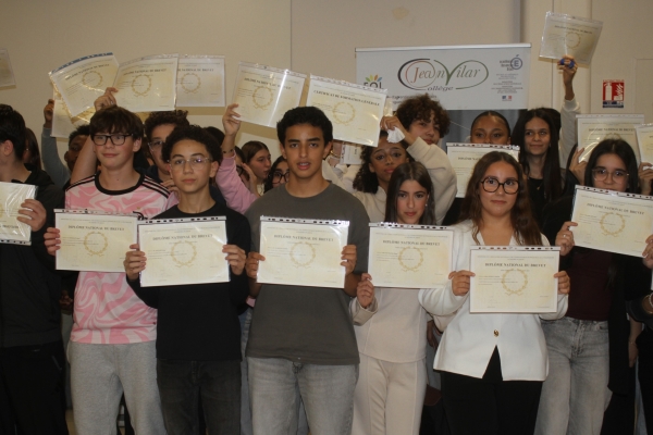 Succès au Collège Jean Vilar : les 157 diplômés du Brevet à l'honneur