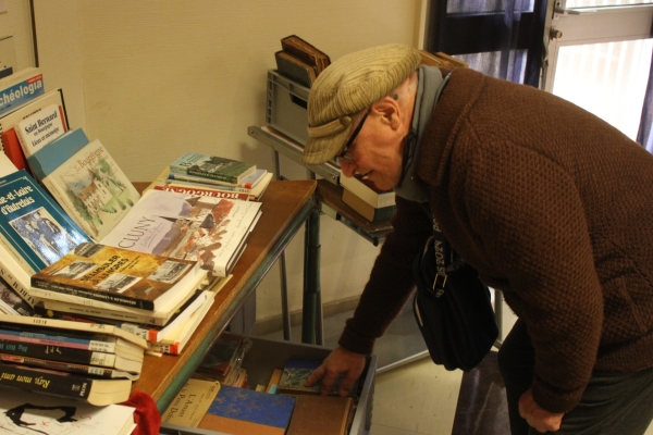 La solidarité bat son plein à la 13ème Foire aux livres d'Amnesty International