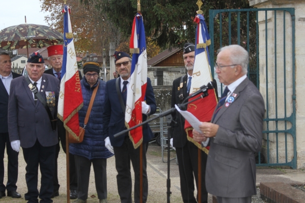 Hommage et recueillement pour les victimes de la guerre d'Algérie au Cimetière de l'Ouest