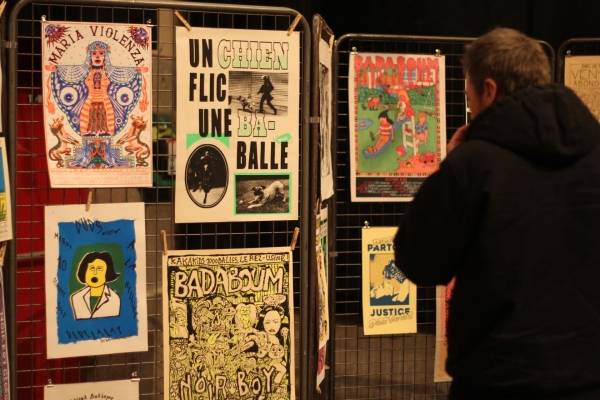 L'art fluo selon Kakakids : des affiches qui refusent de mourir