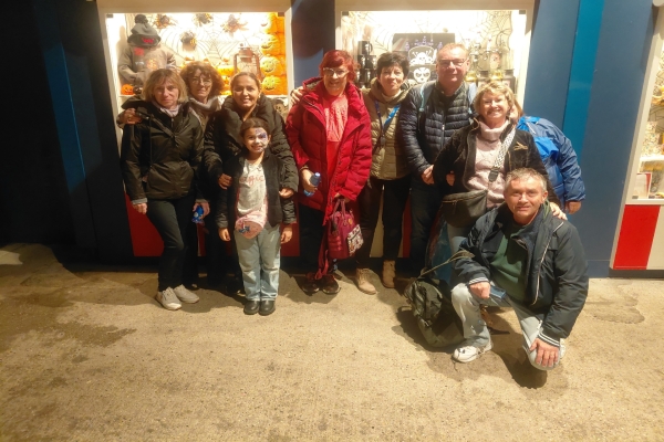 Frissons et rires au Walibi pour le Comité de quartier Avenir-Aubépins-Saint-Gobain