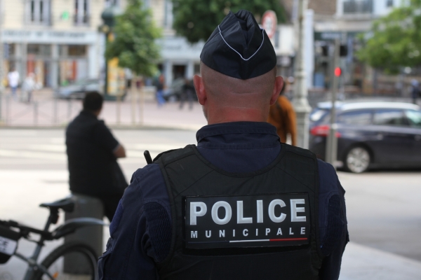 Vaste opération de contrôle des trottinettes électriques Place de l'Obélisque