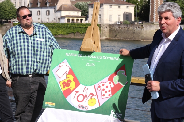 Le Tour de France s'invite au pied de la Tour du Doyenné pour le massif floral 2026