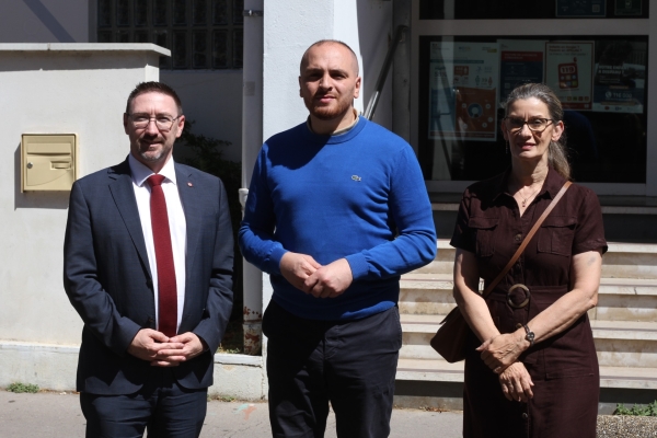 Matthieu Valet en visite au commissariat de Chalon-sur-Saône : «Il faut redonner des moyens et de l'autorité aux policiers»